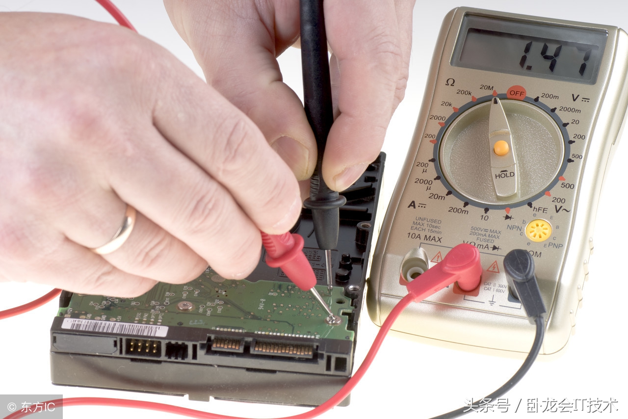 数字万用表测量1000uf电容怎么量,怎样用万用表测量cbb61电容的好坏