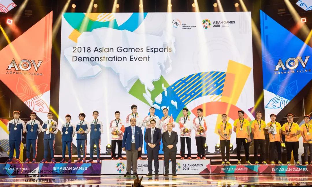 电竞比赛中选手都用的什么手机 (每年的电竞比赛用了哪些电竞手机)