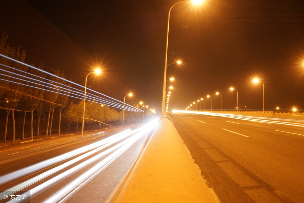 杜绝光污染,保护环境远离光污染