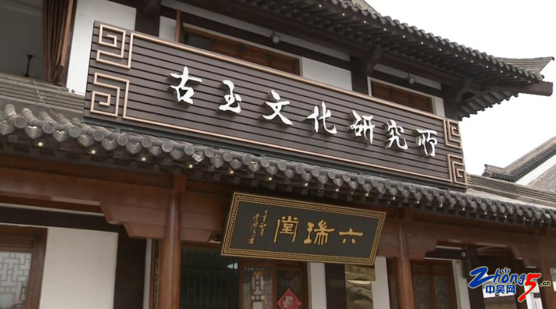 一块红石头值多少钱,一块石头索赔80万后续