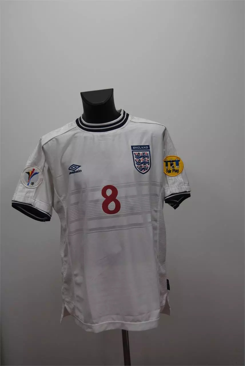 英国足球联赛体系介绍,斯科尔斯欧冠首秀