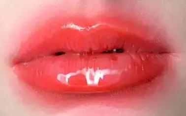 ysl跟阿玛尼口红哪个好,ysl口红和阿玛尼哪个好用