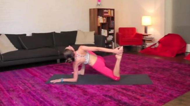快速瘦腿3天见效筷子腿瑜伽,瘦腿和矫正腿型瑜伽30分钟