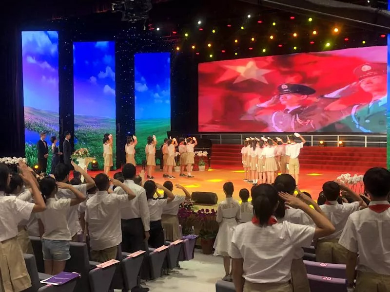 学费1万6，托管到7点，马术、高尔夫不存在的！独家采访南外方山校区校长