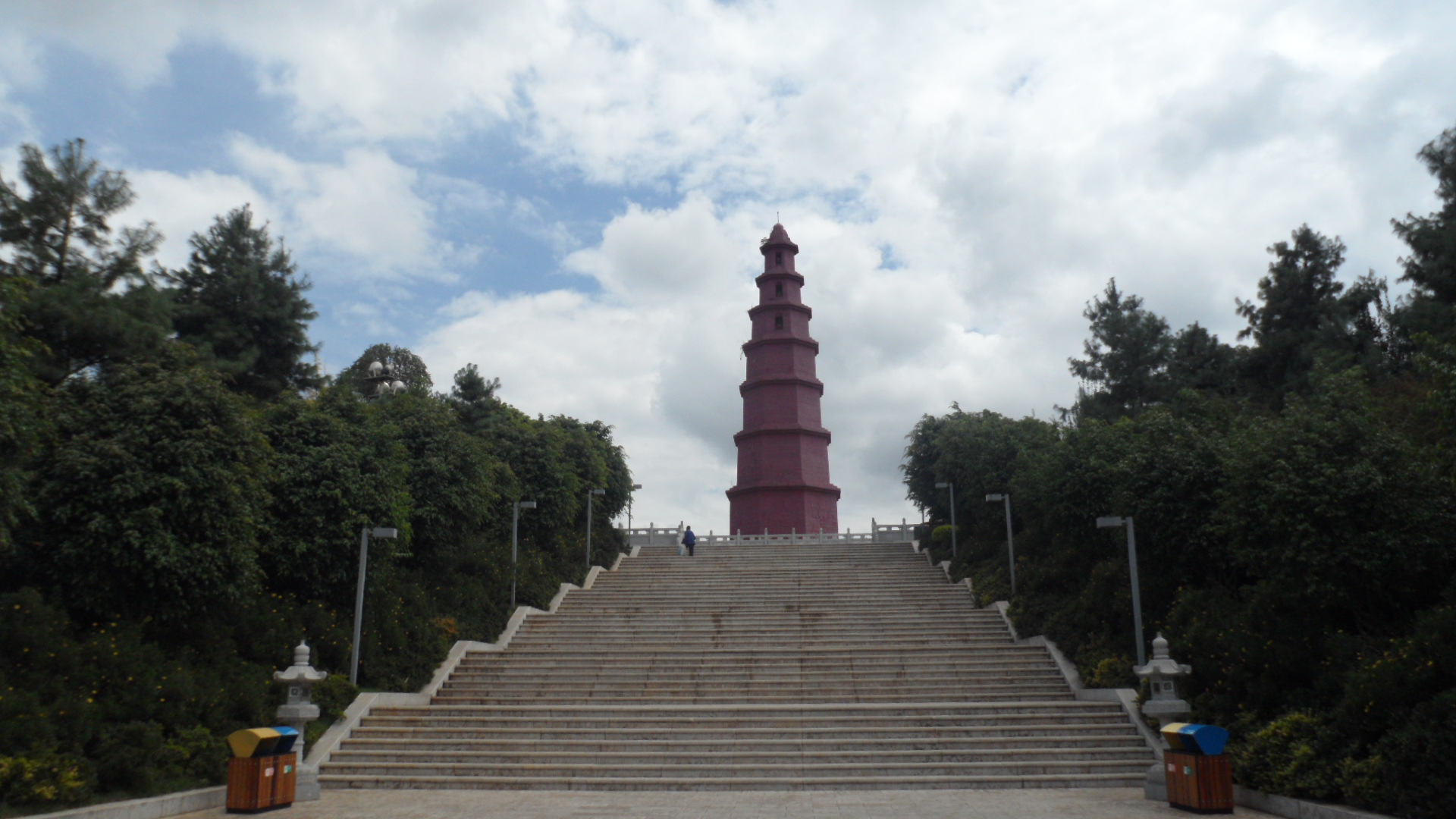 爬玉溪红塔山美景,旅游攻略玉溪红塔山下一站