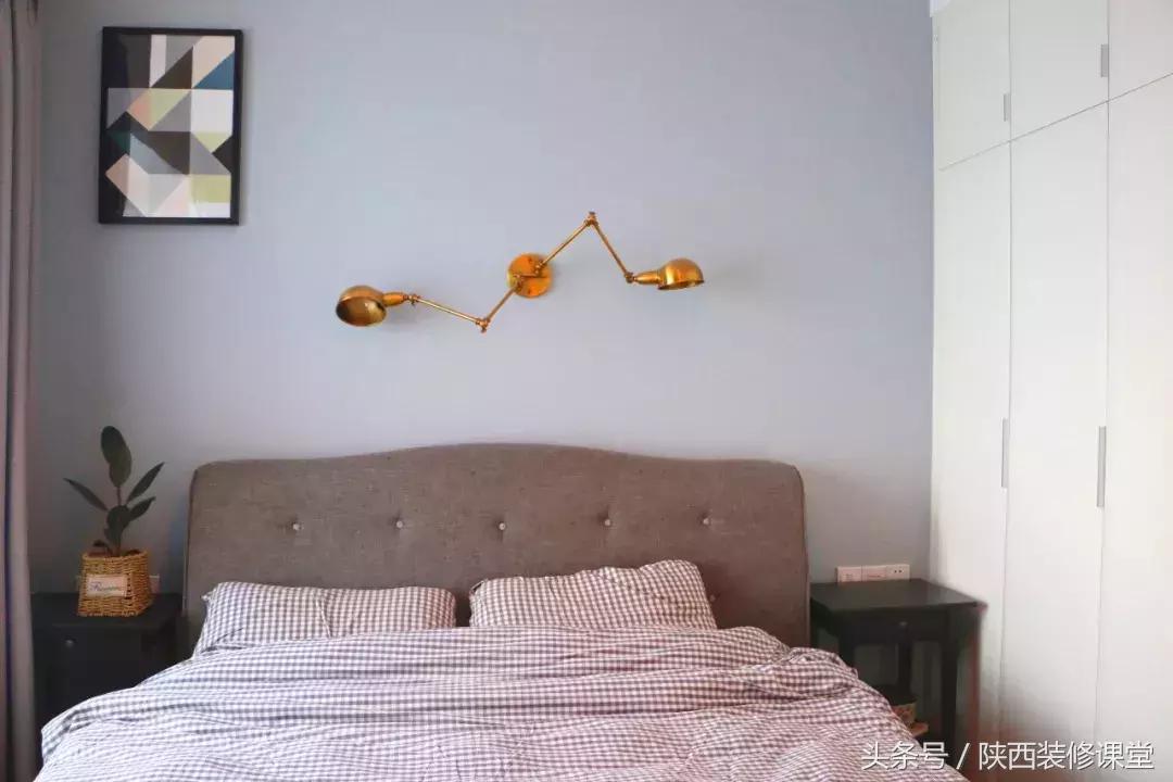 三个卧室的衣柜定制多少钱,卧室衣柜成品好还是定制的好