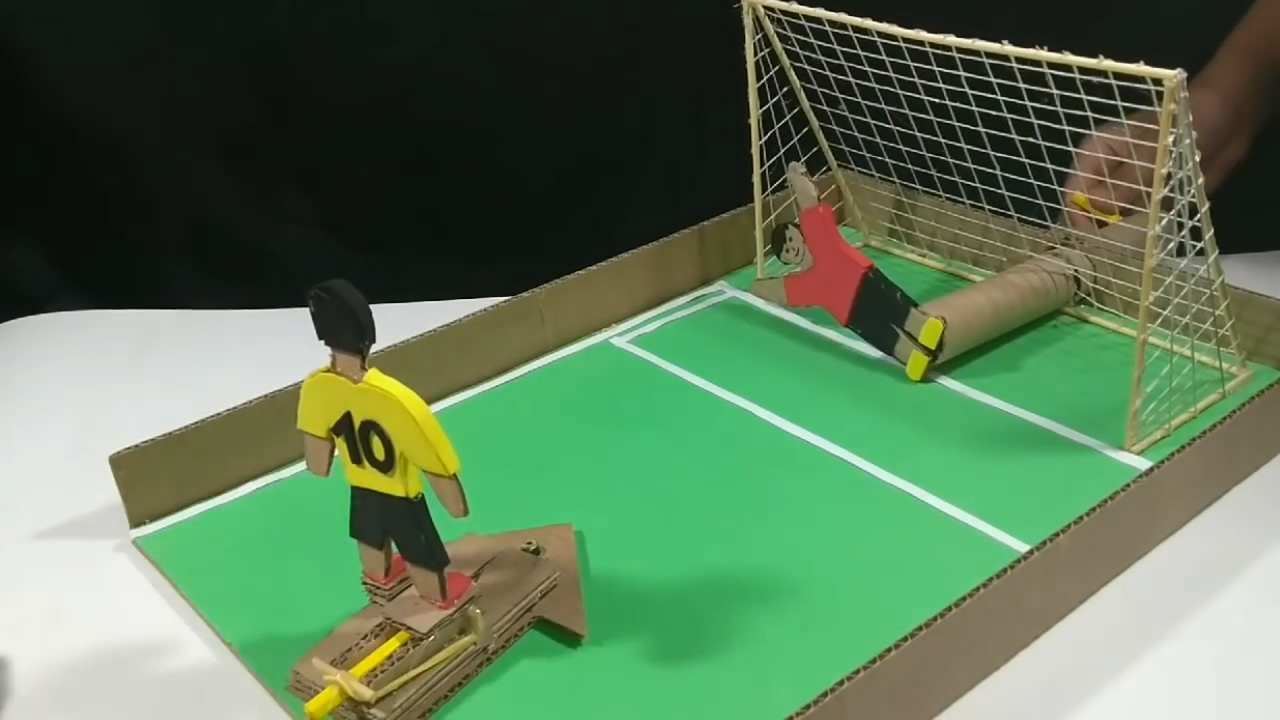 桌面足球游戏制作过程,桌面踢足球玩法