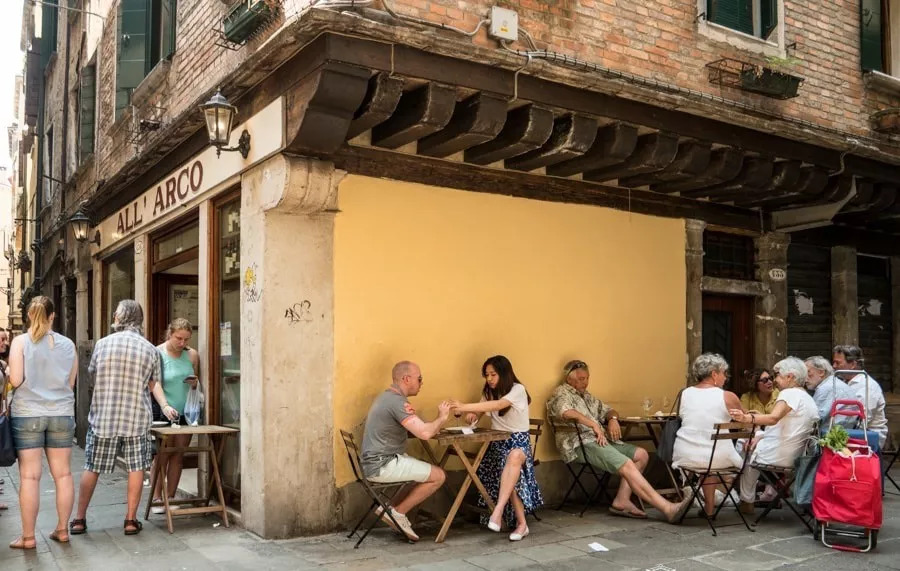 威尼斯有什么好吃的好玩的,威尼斯游玩特色