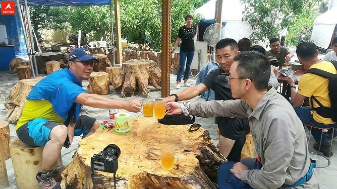 一次偶然，铸就永恒，十年驴龄的他“长存”于此-乌孙驴行记