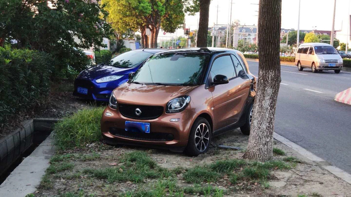 冷媒不足怎么回事,冷媒高低压差小是怎么回事