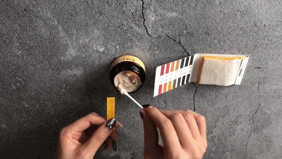 秋冬嘴角干燥、脱皮、发炎？涂点这个，立刻还你幼嫩双唇，让人想要一亲芳泽！