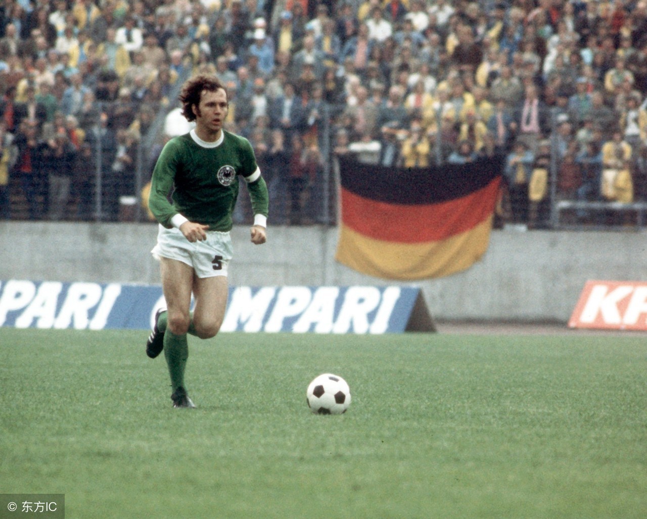 足坛历史有比梅西更强的吗,世界历史足坛球星