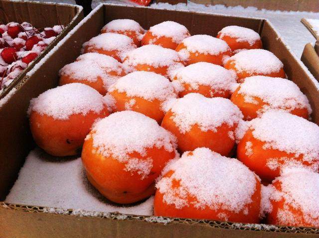 柿子和红薯一起吃,为什么肚子会胀气?教你正确的吃柿子办法