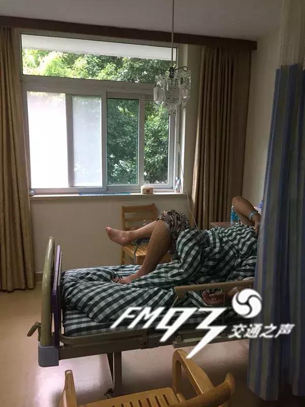 疼！24岁浙江小伙私密处被蚊子咬了一口，医院发了病危通知书！