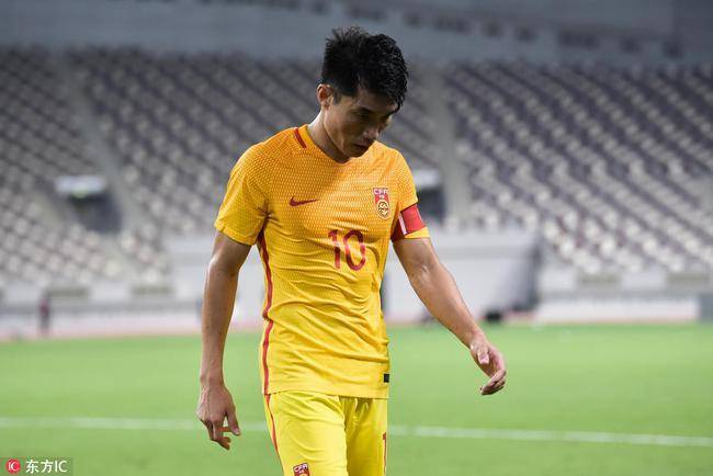 国足丢球亚洲杯,19年亚洲杯让里皮心态炸裂