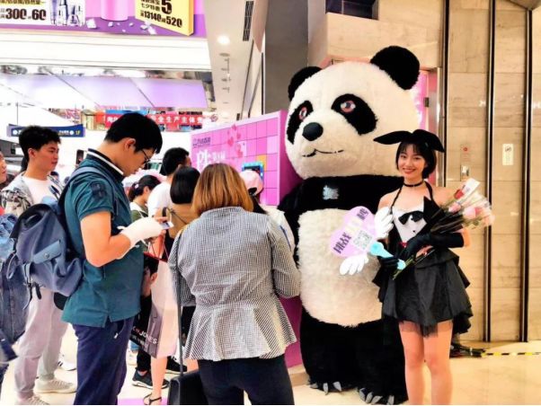 老师们请查收！这是一条内含礼物的微信，请到金凤区领取！