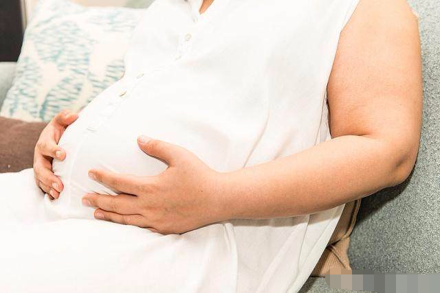 怀孕中期出现什么情况必须去医院,孕中期容易出现哪些状况怎么避免