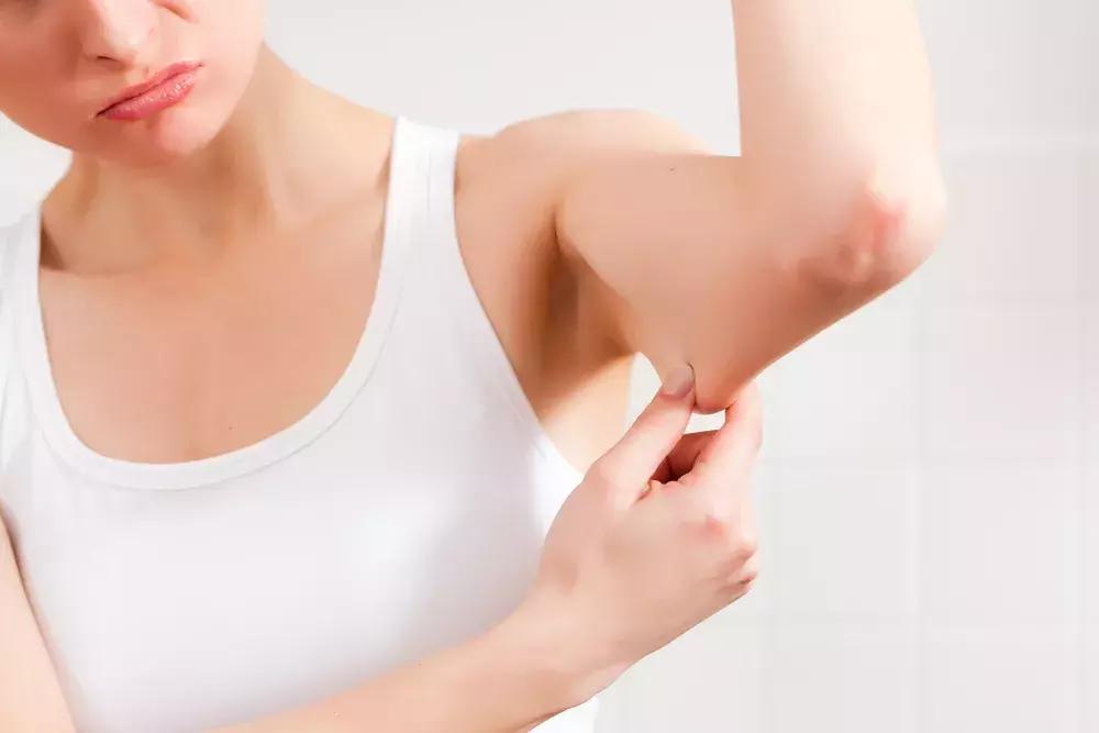 21岁女孩减肥怎么样,15岁女孩怎样健康减肥最快最有效