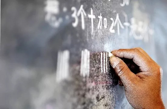 教师节赞扬老师的诗歌,教师节献给老师的诗小学生