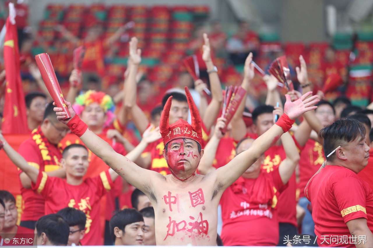 成立足球学院,开办足球大学可行吗