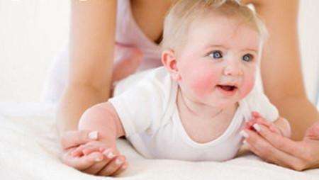 婴儿常见皮肤问题及解决办法,宝宝常见皮肤病及护理方法