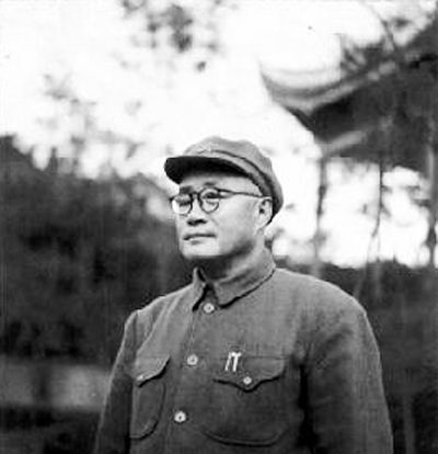 共和国十大元帅诗才,陈帅出名,叶帅很强,但他才是第一