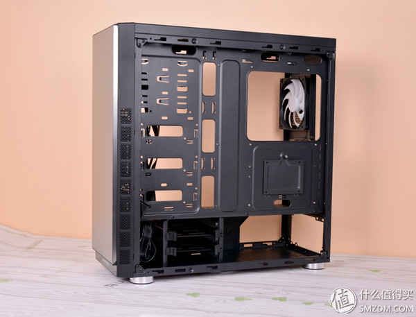 Ryzen性价比配置，搭配金河田预见21+静音机箱，成品很不错