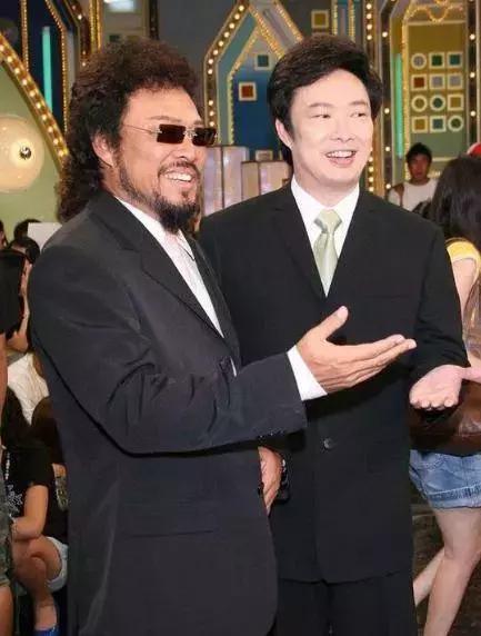 明星里意想不到的亲兄弟,娱乐圈8对隐藏的明星父子