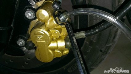 怎样判断刹车油有空气,怎么判断刹车油里有空气