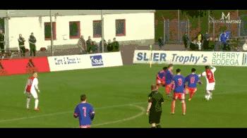 虎父无犬子儿子继承爸爸的球技,齐达内足坛最佳十一人