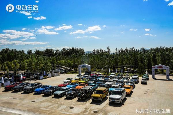 山路陡坡十八弯太刺激,山路上坡多什么电动车合适