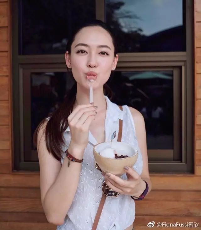 chanel国际化超模,chanel御用模特fiona