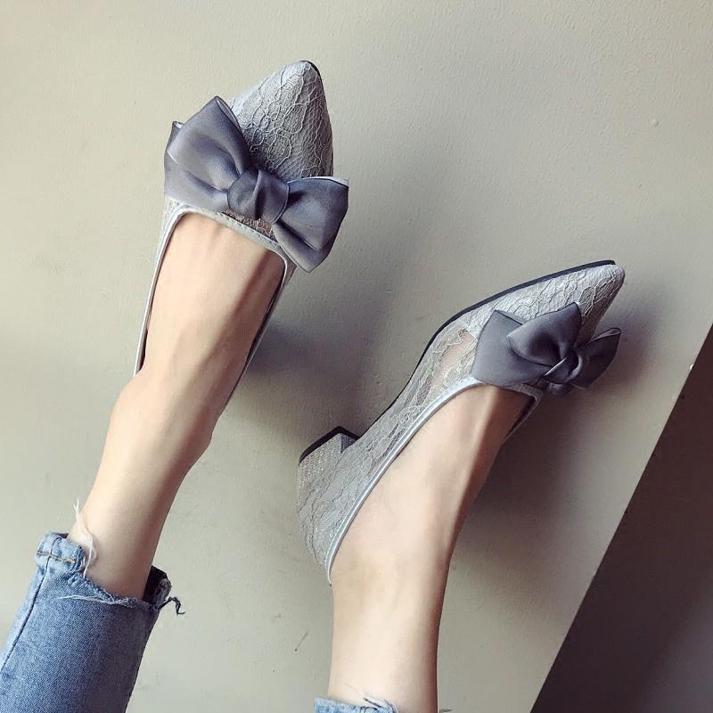 女人再穷也要穿得漂亮,女人再穷也要有双马丁靴