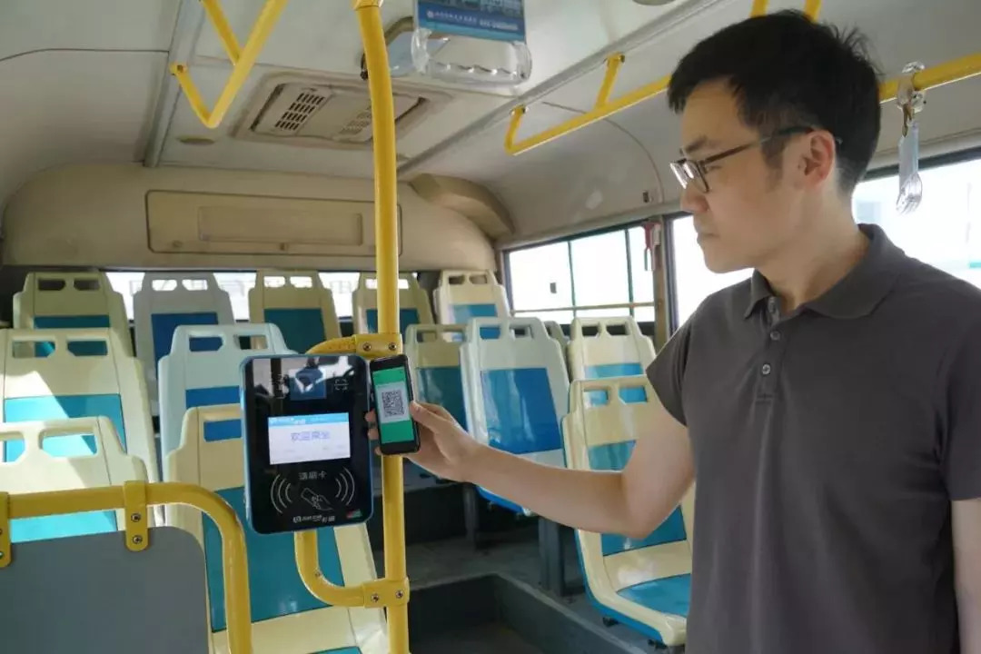 明起，开发区的这些公交线路可用微信小程序乘车！不要押金，漏刷还可补登
