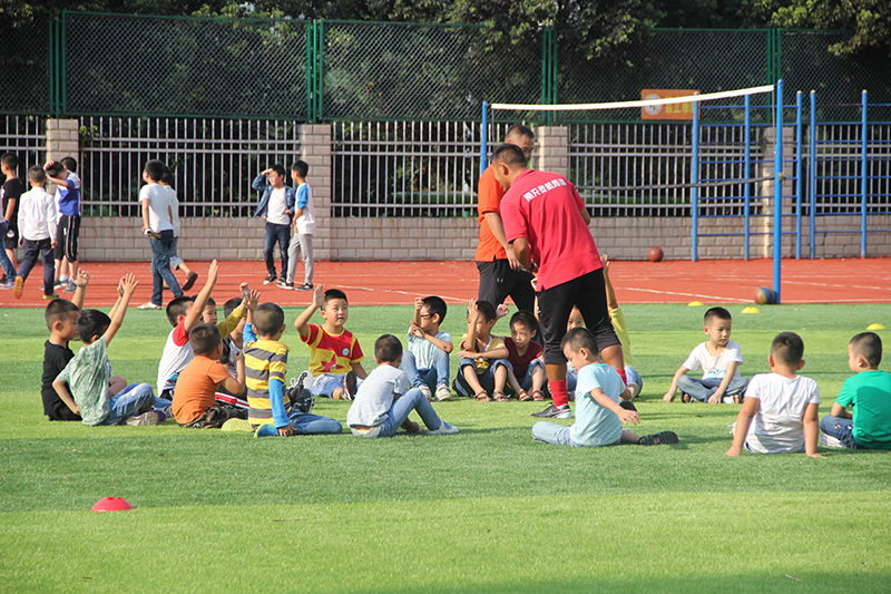 城北小学阳光大课间,校园足球阳光体育活动
