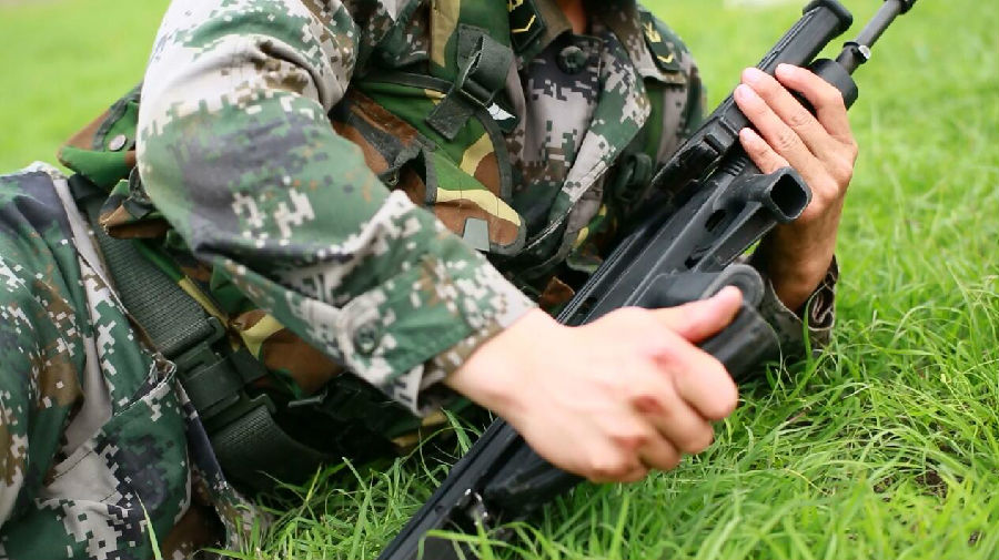 国防训练实弹射击,国防在线空中训练课