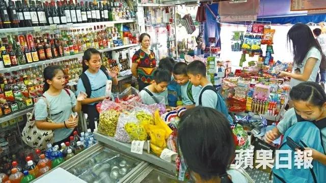 童年零食大测评糖里有歌,童年回忆的小零食大测评