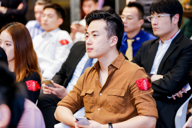 以吐槽之名，共赴一场家居创二代的成长之路