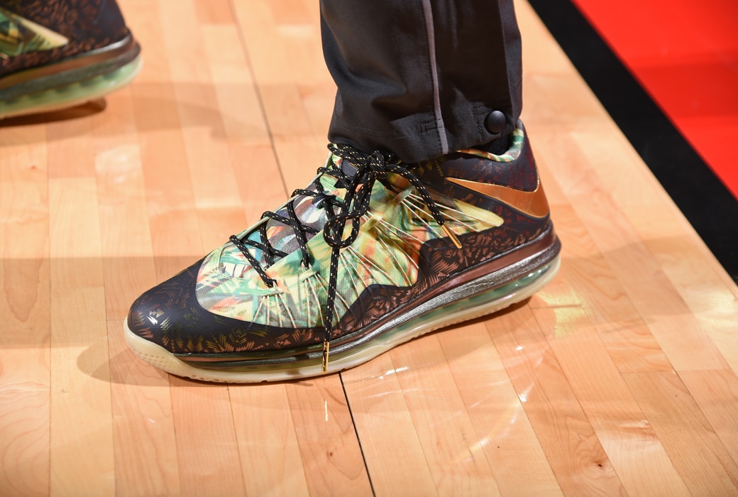 塔克球鞋上脚视频,塔克4000双球鞋