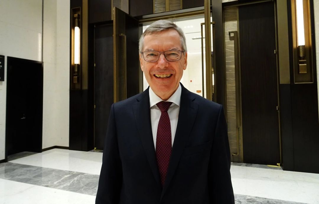 国际眼科理事会（ICO）主席讲解PVR的“除二加一”法则并为PVD求关注