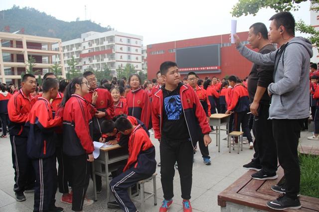 塞高举办学生社团纳新千人推介会