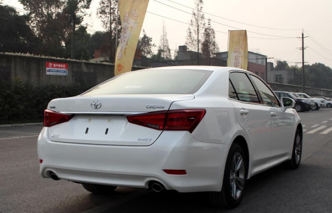 哪一款丰田皇冠价位最便宜,买哪款丰田最好