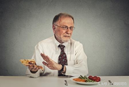 论分析能力我谁都不服，就服炸油条老头