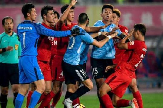 爱护我们自己的中超，这是我们身边最强的足球联赛