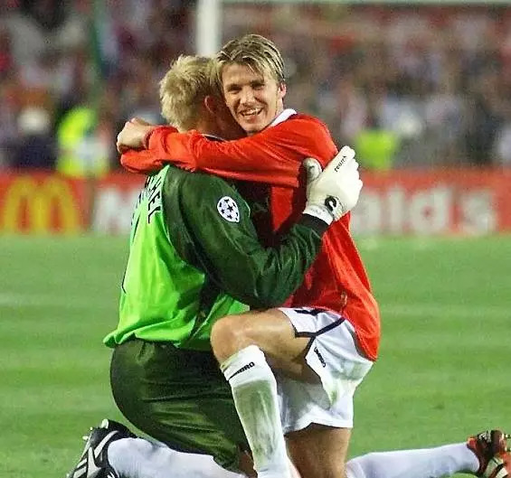 评：抚今追昔，20年前曼联开启三冠王征程全回顾