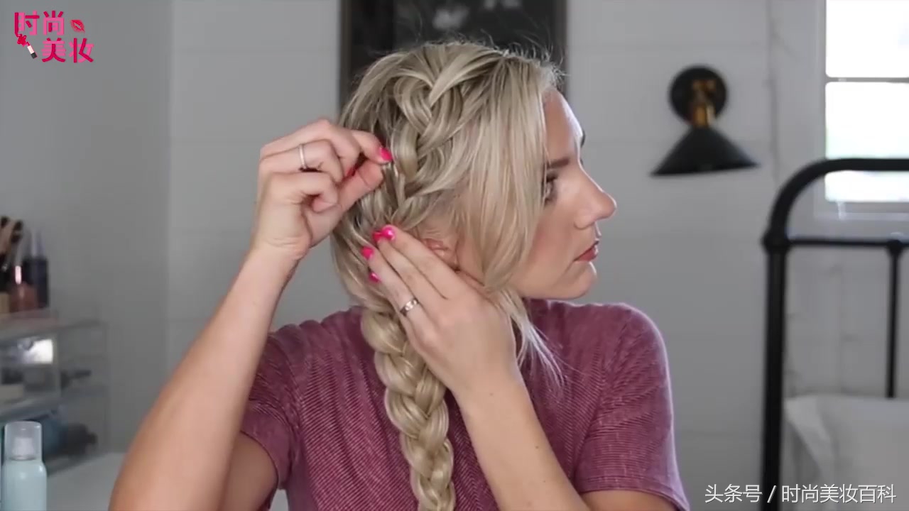 法式刘海麻花辫怎么扎好看,盘发教程之复古法式麻花辫