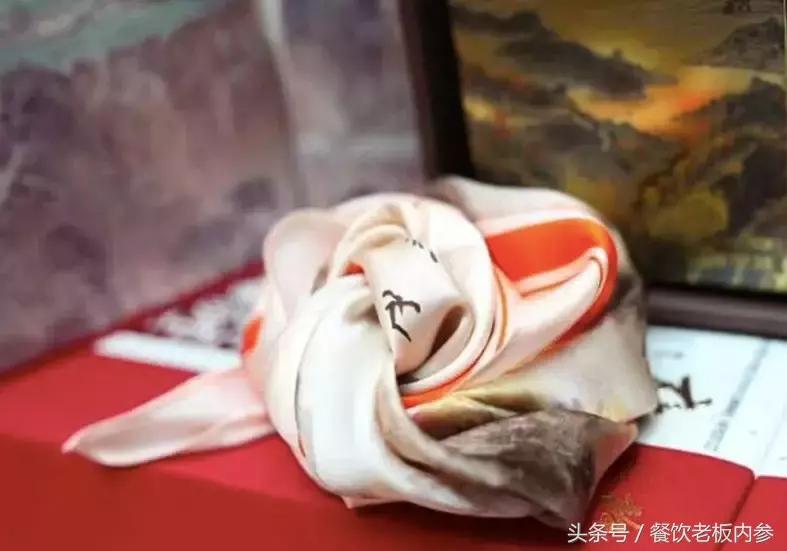 研究各种小吃和美食,月饼创新玩法