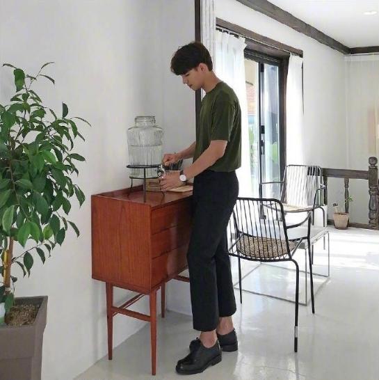 男生小奶狗穿搭怎么穿,男生穿搭奶狗型