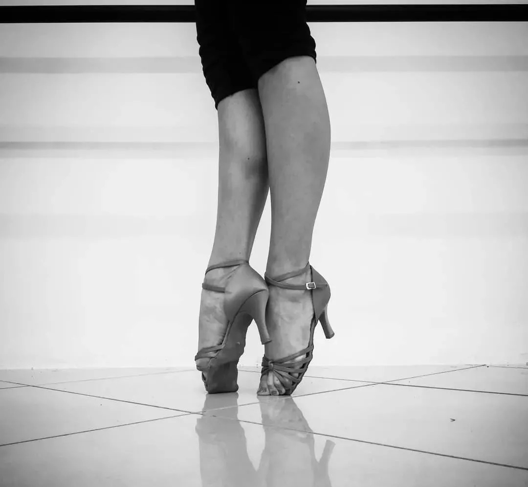 拉丁舞鞋和普通高跟鞋的区别,关于拉丁舞鞋你不知道的知识