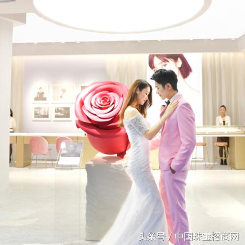 love鐖变笌琚埍,lovelove蹇冨舰閽绘垝